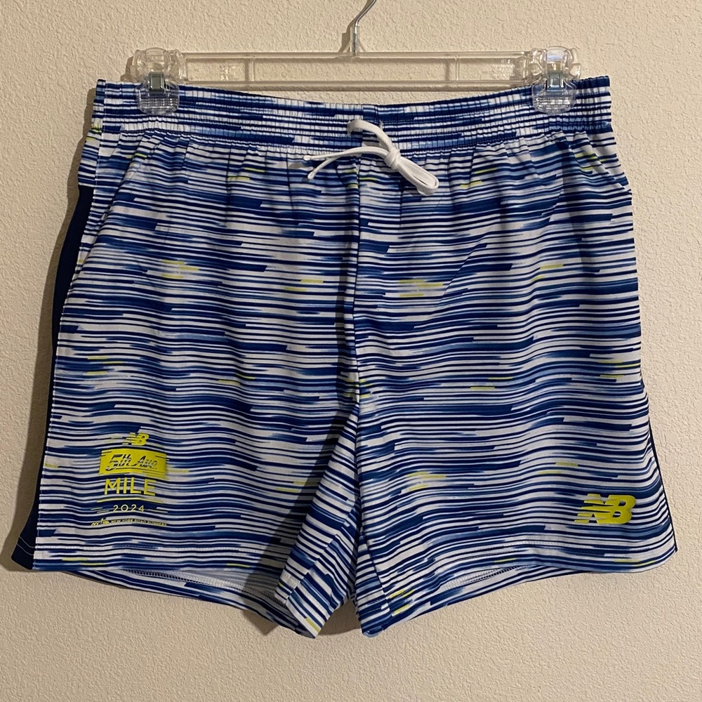 NWOT NEW BALANCE 5th Ave Mile 2024 Athletic Running Shorts Women's Size L